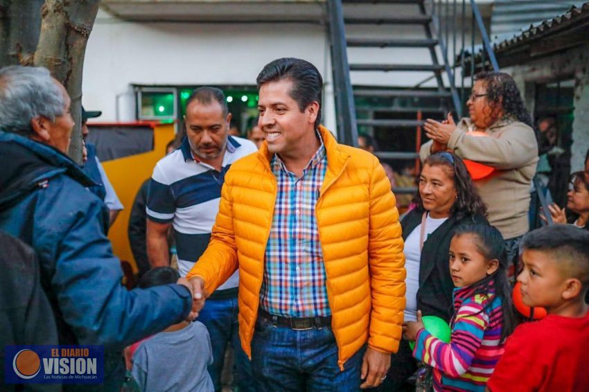Toño García inicia recorridos por Michoacán 