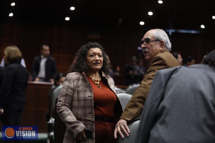 Las Universidades deben educar y transformar, no para hundir y pervertir a alumnos: María Chávez