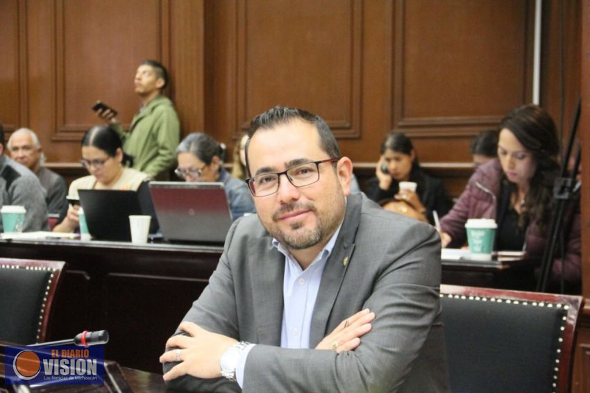 Humberto González pone en marcha talleres en coordinación con escuelas sobre equidad de género