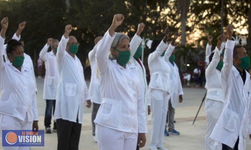 Médicos cubanos que llegaron a México el pasado lunes no prestarán servicios médicos a la población