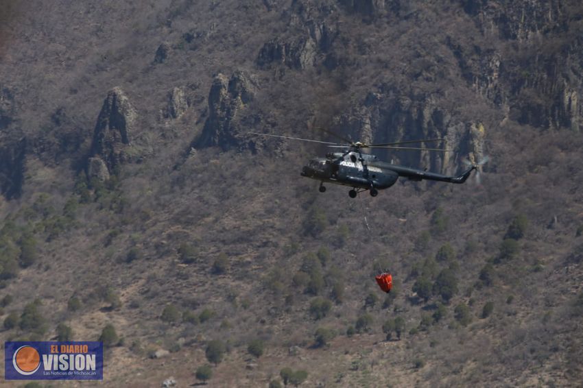 Llega a Tuxpan, equipo aéreo para atender incendios forestales