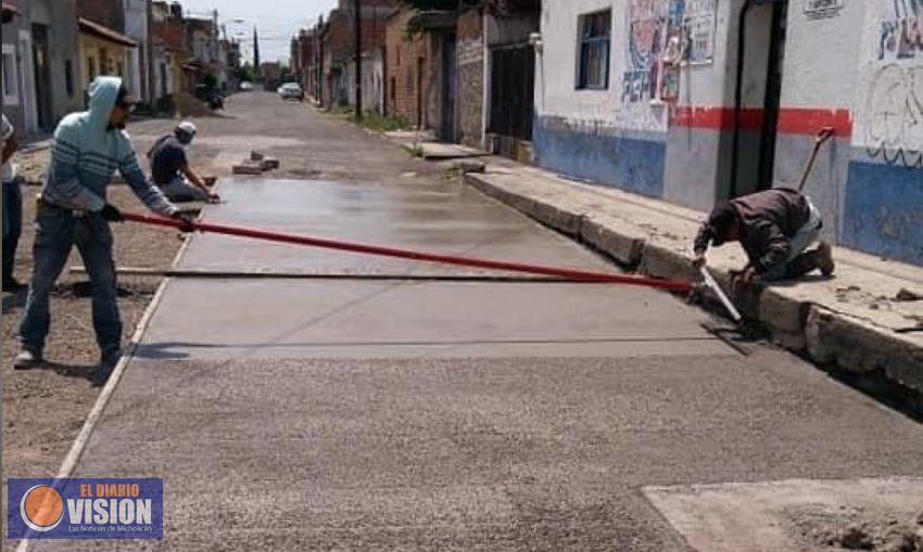 Ayuntamiento de Zacapu continúa con mejoras a las vialidades 
