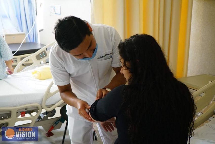 Suspenden servicio en unidades médicas de la región Oriente por bloqueos 