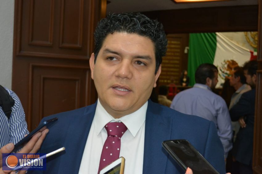 Nueva Ley de Educación, necesaria para el desarrollo de Michoacán: Toño Madriz