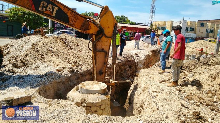 Gobierno de Lázaro Cárdenas construye colector en tenencia de Las Guacamayas