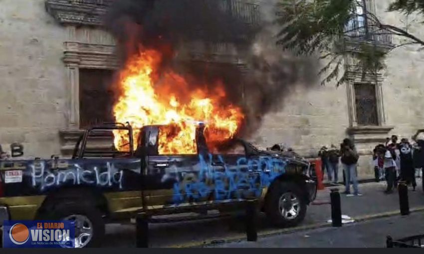 Incendian Palacio, demandan justicia, por jóven asesinado por no usar cubrebocas