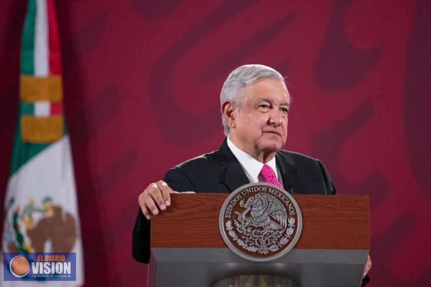 AMLO asegura que Covid-19 en México va a la “baja muy lentamente”