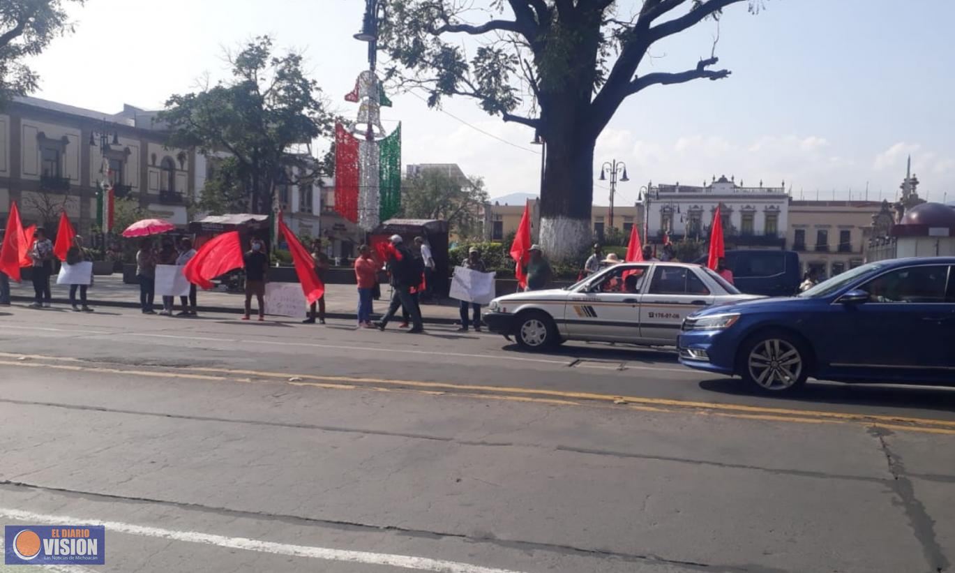 Antorcha se moviliza en demanda de apoyos en Morelia 