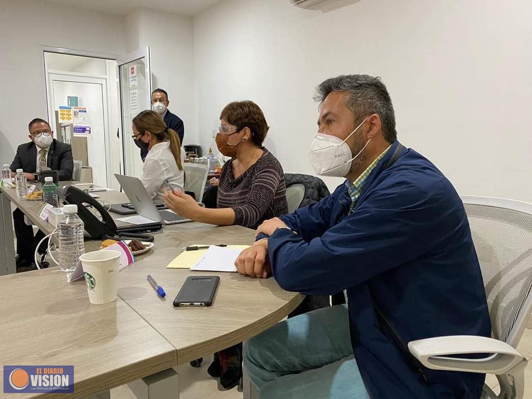 Víctor Báez Ceja, encabeza reunión para definir estrategias de la Noche de Ánimas