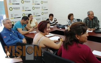 Reciben curso trabajadores para controlar su estrés laboral