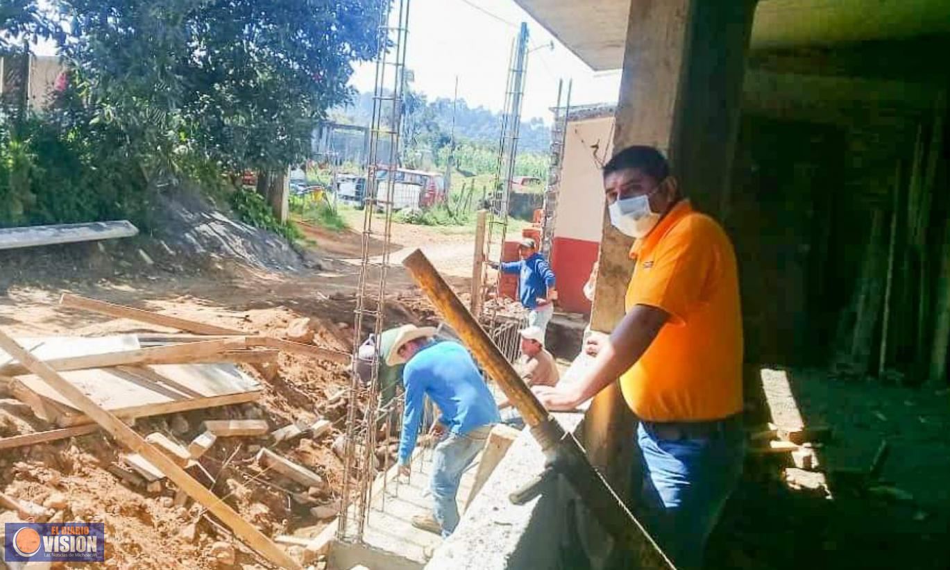 Nelson Villegas Flores, supervisó los avances en el CECAM