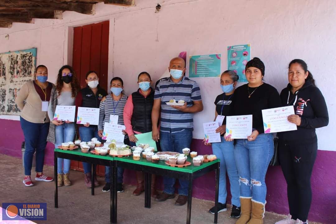 El gobierno de Morelos realizó los cursos de repostería en las Comunidades de El Fresno y La Salud