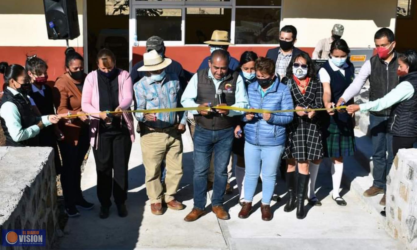 Ariel Trujillo Córdova, inauguró el Telebachillerato en la Tenencia de la Cañada