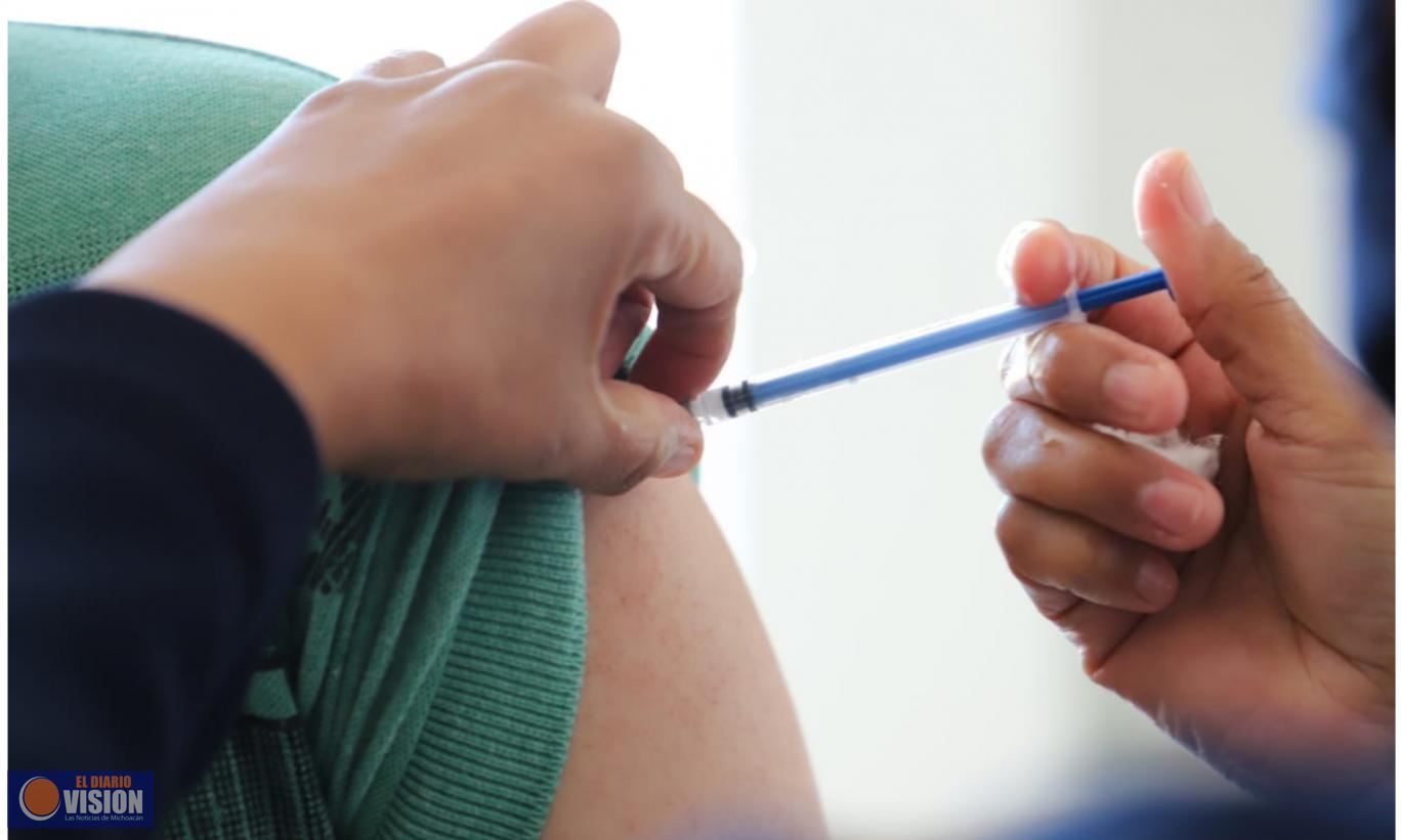 Despliegan mil brigadas para vacunar a médicos