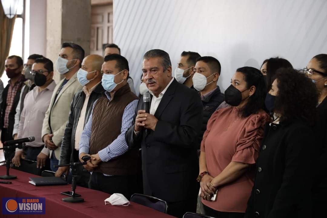 Carlos Torres Piña respalda proyecto de Raúl Morón para ganar gubernatura 
