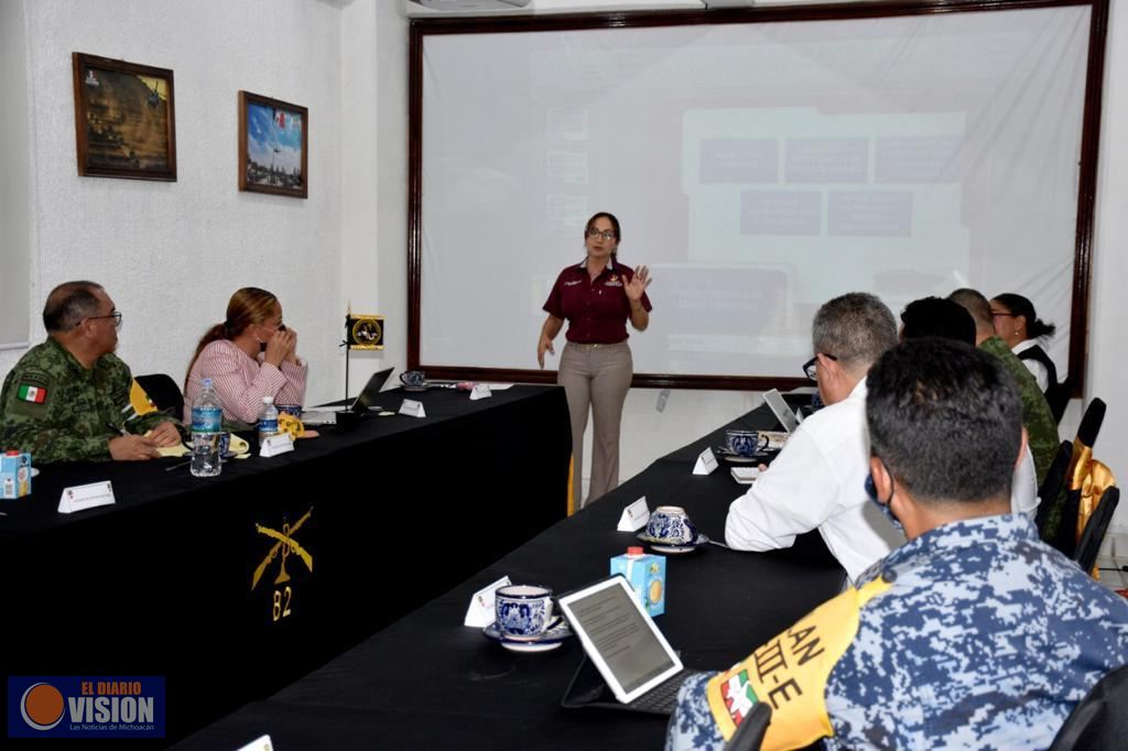 Imparte conferencia Itzé Camacho a estudiantes de maestría en Seguridad Nacional  