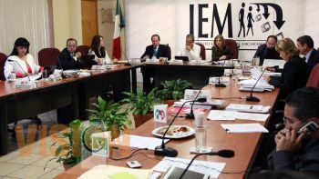 Fausto Vallejo el candidato con más notas durante el proceso electoral