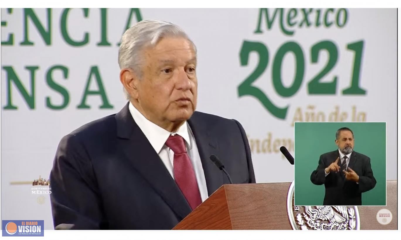 Confirma AMLO aprobación de Ley para estandarizar el cobro de comisión de las Afores
