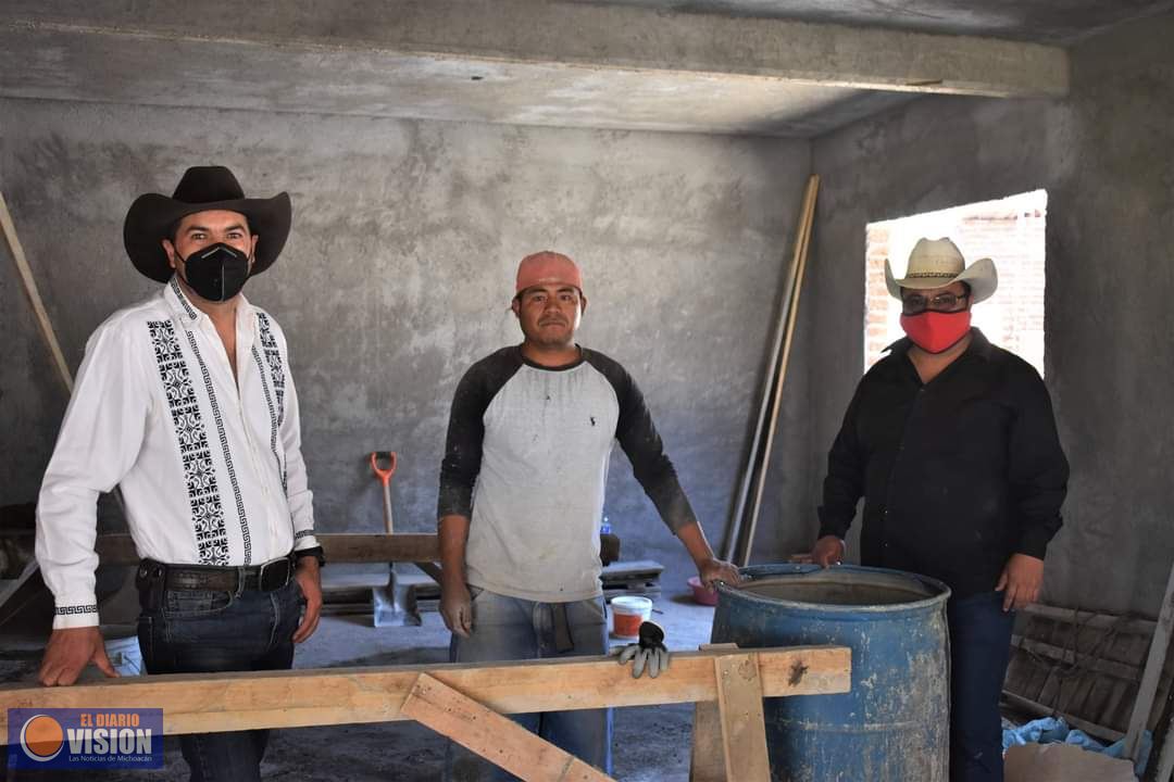 Adrián Melgoza Novoa supervisó, varias obras en la comunidad de la Colonia Revolución 