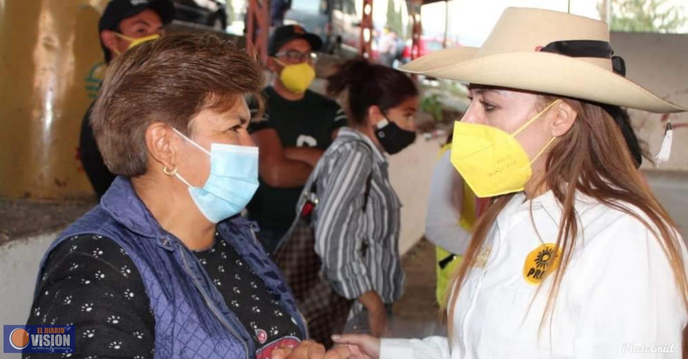Apoyar a la mujeres de Contepec, eje principal de campaña de Lorena Huitrón