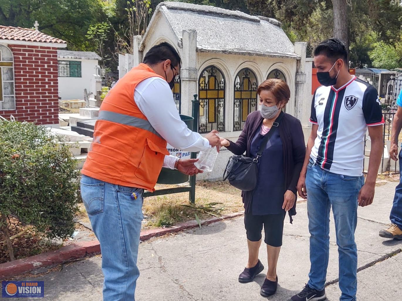Protección Civil Morelia refuerza medidas sanitarias en panteones