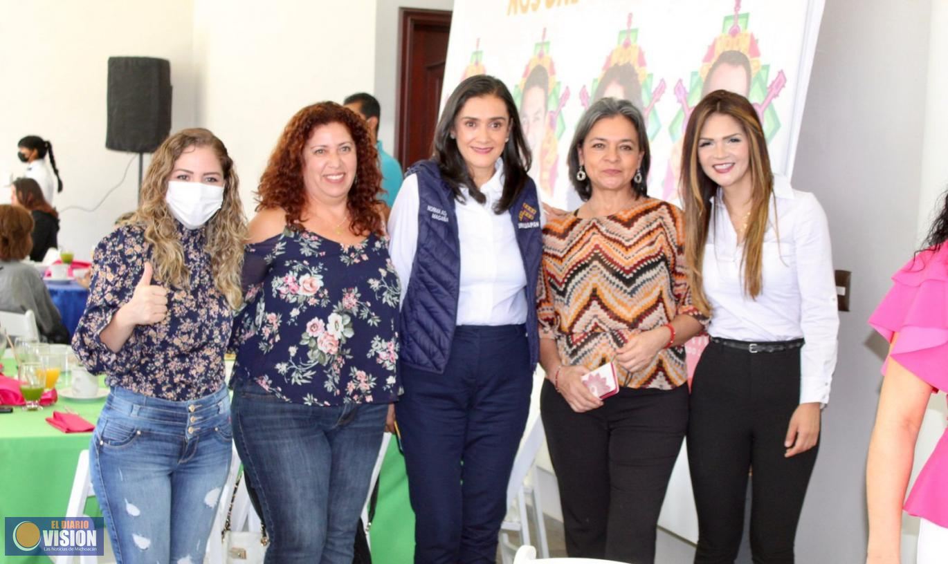 Vamos a construir una red de mujeres para apoyarnos entre todas: Norma Adriana Magaña.