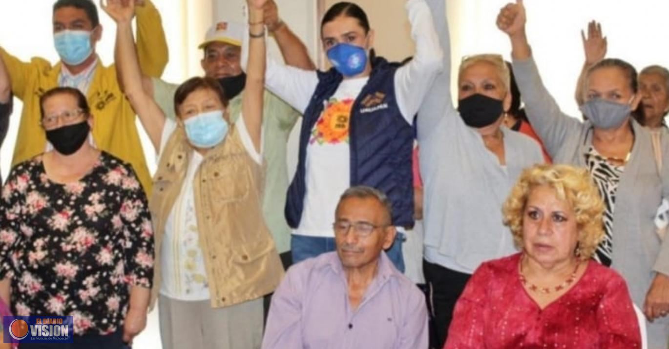 Adultos mayores, el alma de nuestras familias : Adriana  Magaña 
