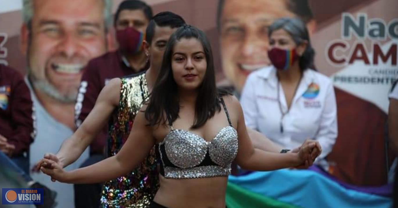 Colectivo LGBTTTI brindaapoyo a Nacho Campos
