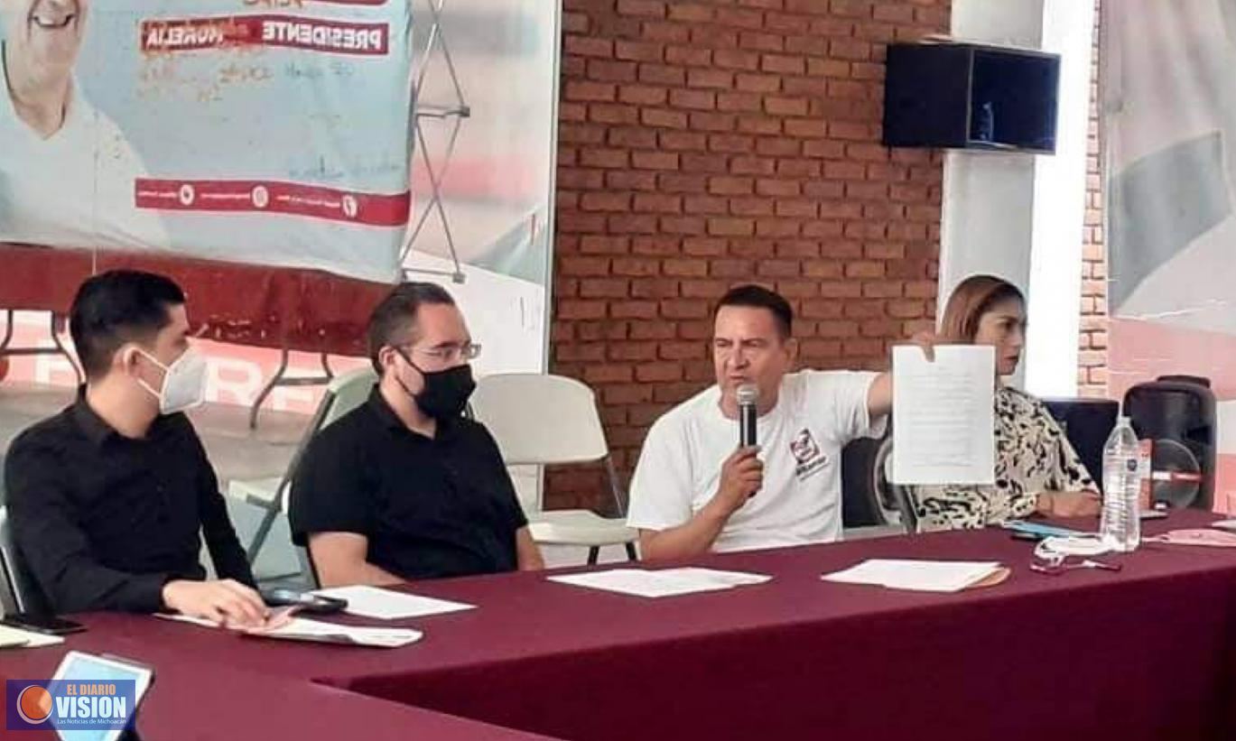 Miguel Ángel García Meza, se reunió con jóvenes empresarios de la CMIC y la COPARMEX