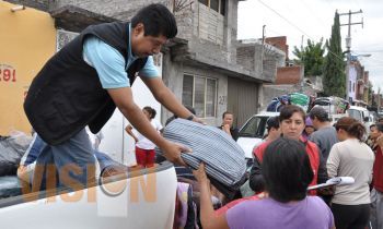 Entregan 2 mil cobijas a personas por parte de Sedeso