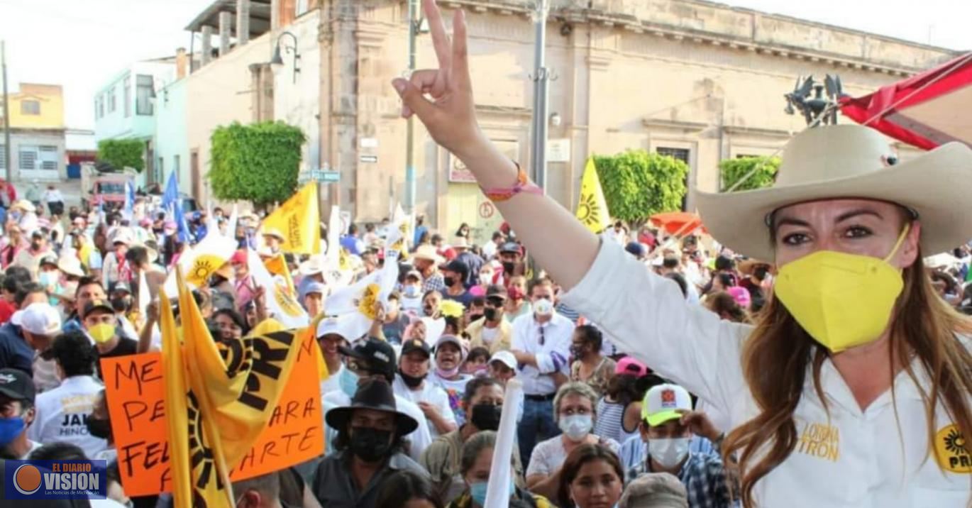 Lorena Huitrón, trabajará para poner en alto el nombre de Contepec