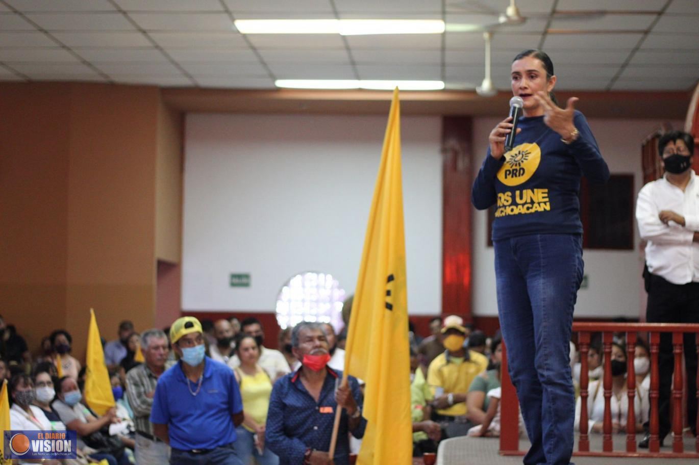 Recibe Norma Adriana Magaña respaldo del Frente de Líderes Independientes 