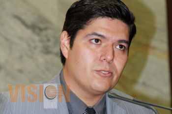 Debe ser obligatorio cumplir con cargos de elección popular: Gonzalo Elvira