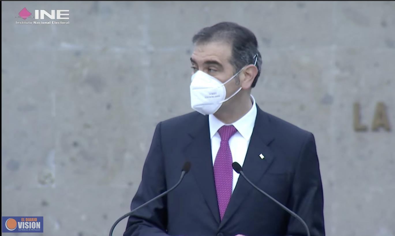 Llama Lorenzo Córdova a ‘estar a la altura’ de la democracia y salir a votar este domingo