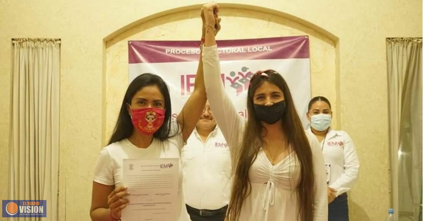 Fanny Arreola, recibió la constancia que la acredita como diputada local de la LXXV Legislatura