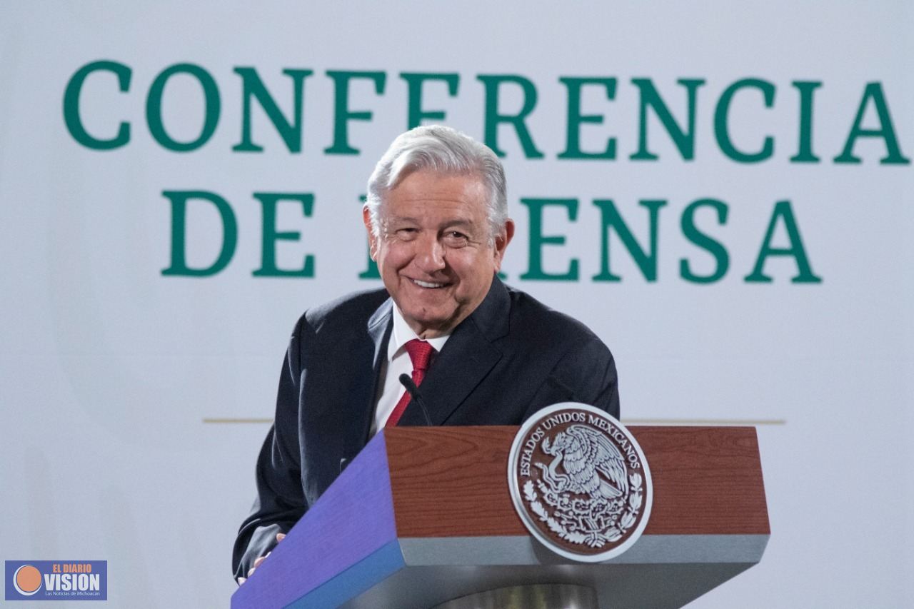 AMLO sale en defensa de Manuel Bartlett