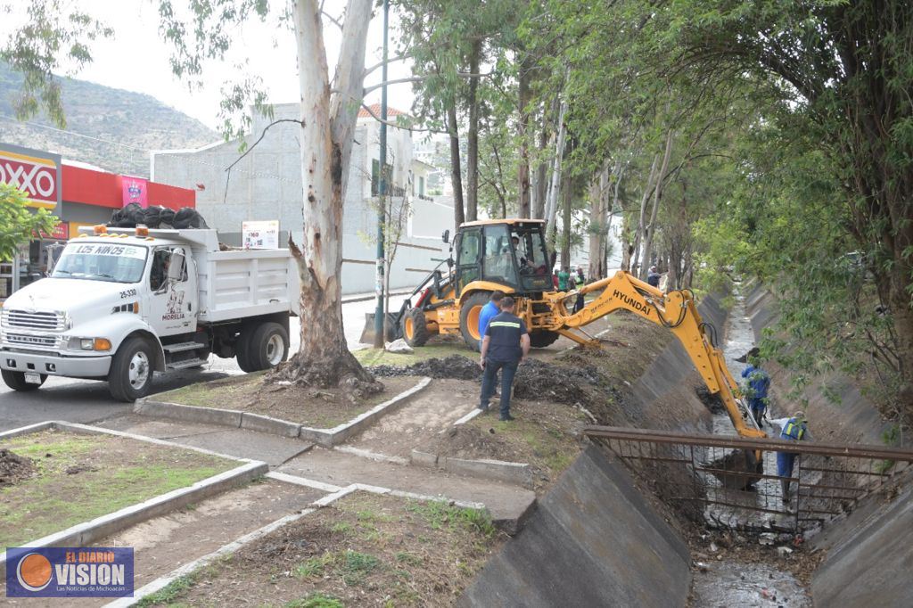 Brigada Interinstitucional retira 50 tonelada de material en canal Fray Antonio de San Miguel