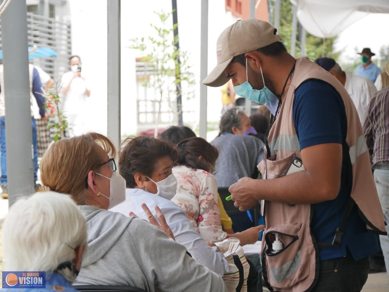 Morena promete 50% de su presupuesto para vacunas, sólo entregó el 3%