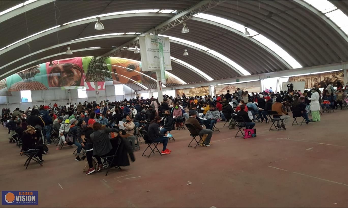 Aprueban instalar macro módulos de vacunación contra coronavirus después del caos de hoy 