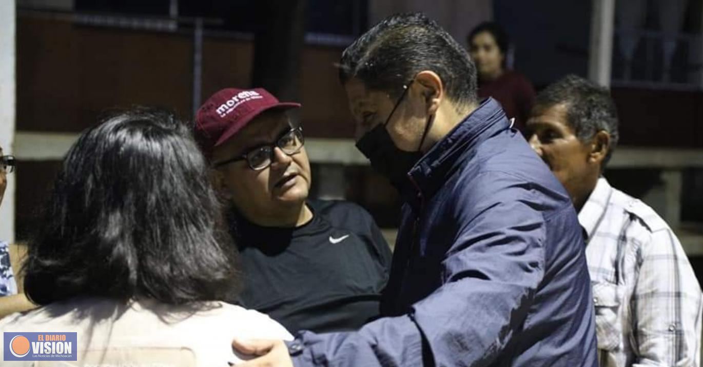 Nacho Campos, reafirma compromisos en la colonia Tejerías 