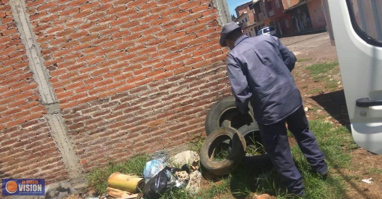 Gobierno de Zacapu, realiza retiro de llantas abandonadas en colonias del municipio 