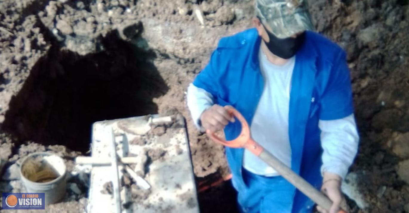 Hoy se repara fuga en válvula de agua potable ubicada en Ortega y Montañez