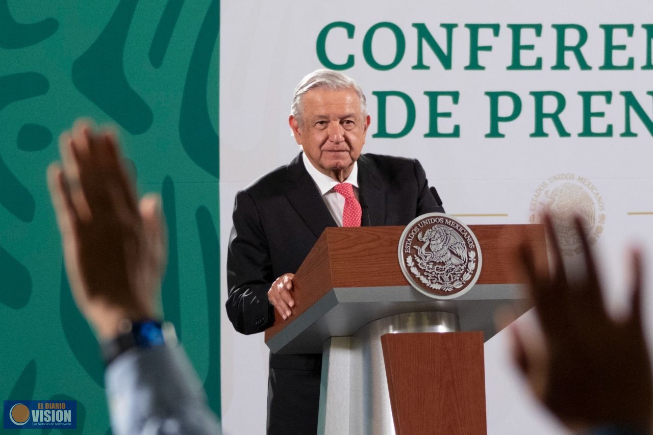 “Ya pronto” dice AMLO a papás de niños con cáncer