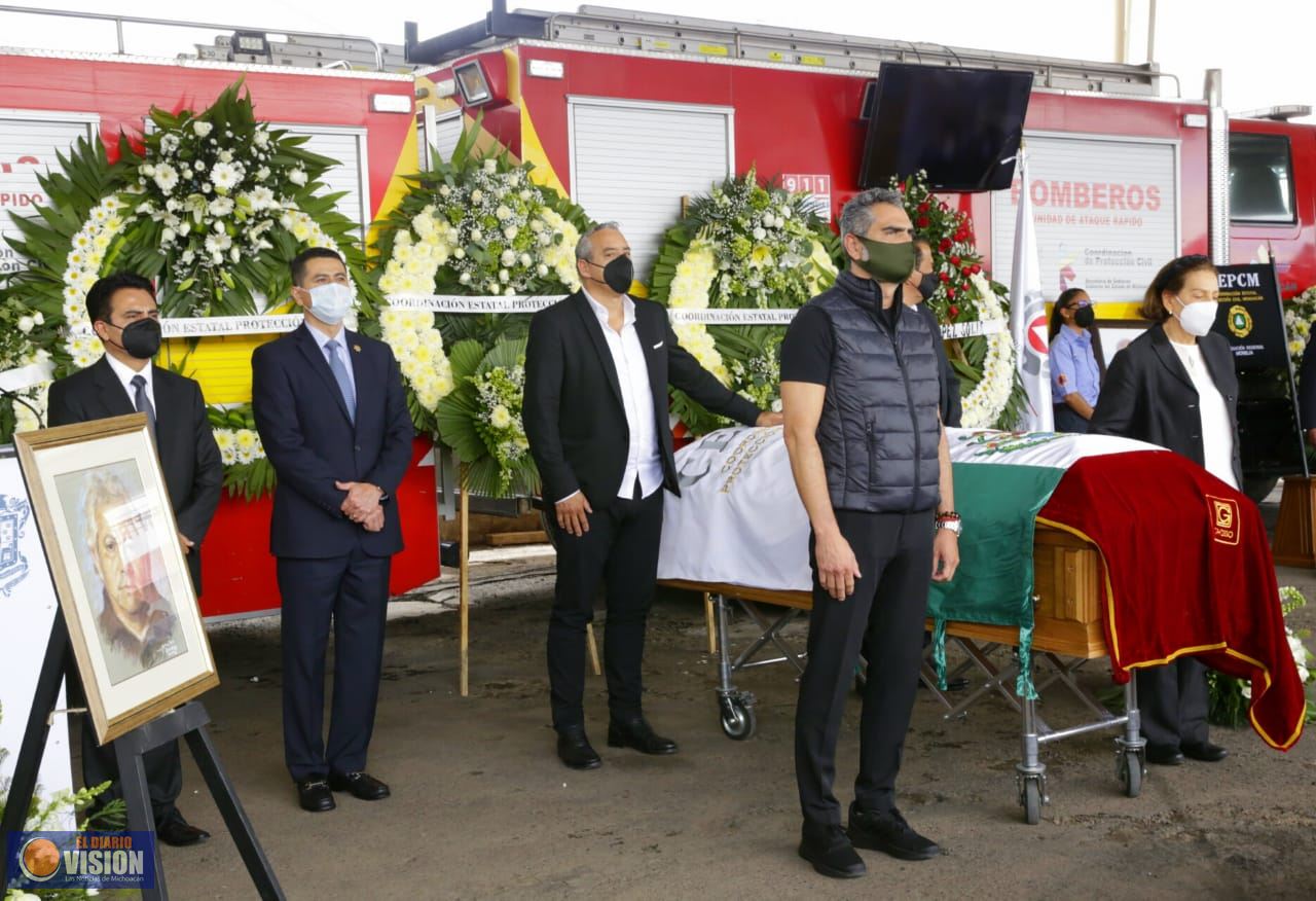 Despiden con homenaje a Carlos Mandujano, hombre que consolidó la cultura de la Protección Civil 