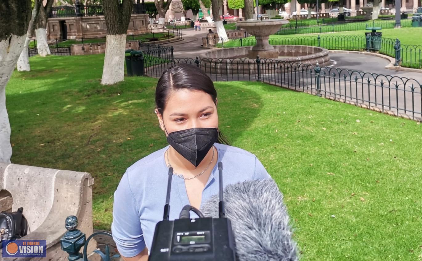 Habitantes de Aguililla, realizan colecta de víveres en Morelia
