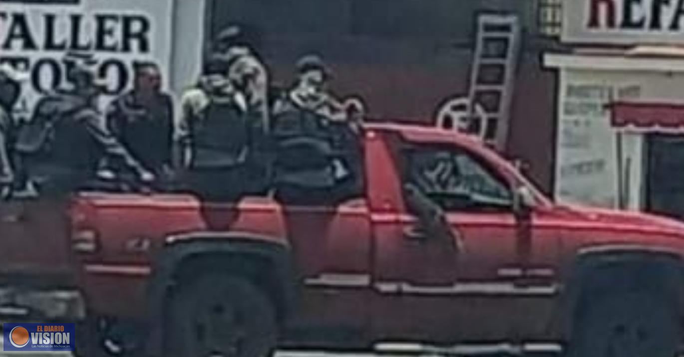 Zozobra en Pátzcuaro, irrumpe grupo armado 