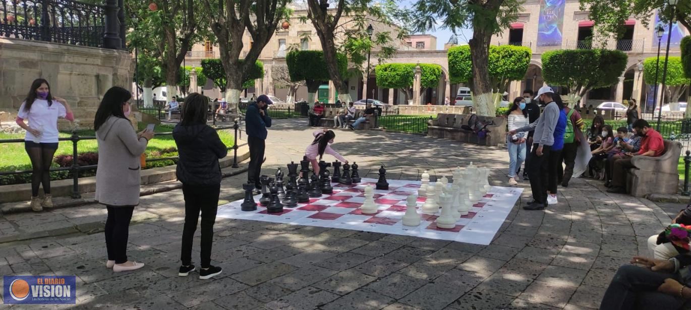 SeCultura organiza talleres educativos de ajedrez y jenga gigantes