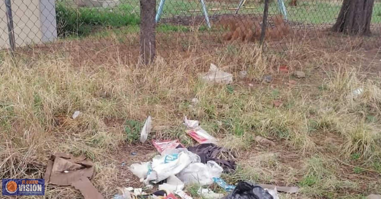 Gobierno de Zacapu, invita a la población a no dejar basura en espacios públicos 
