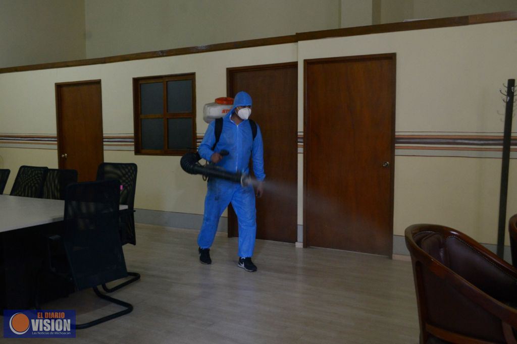 Ayuntamiento de Morelia, sanitizó las instalaciones de Palacio Municipal 