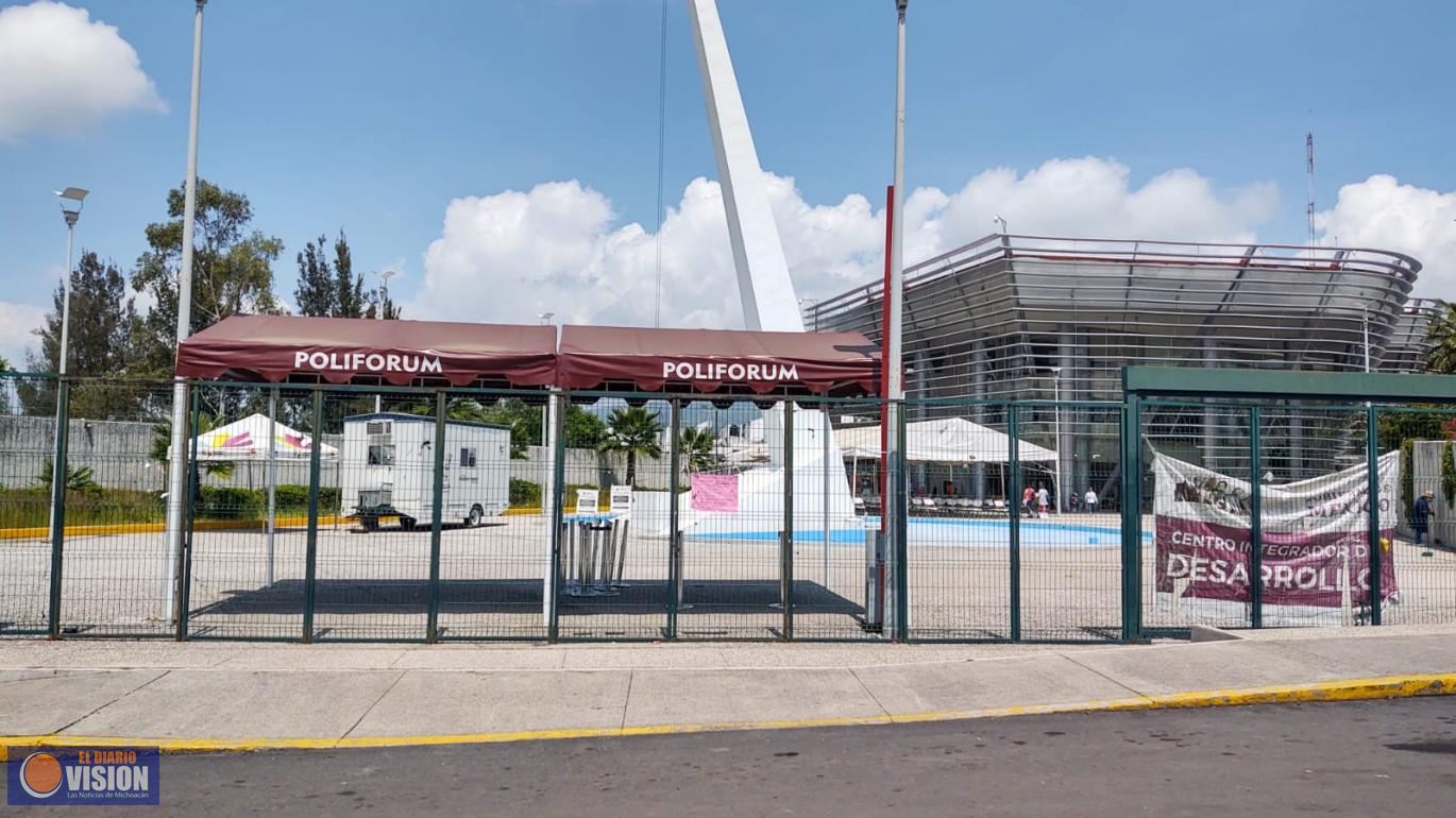 Faltaron vacunas en el Poliforum, reanudan el lunes 